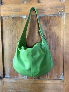 Y2K Style Hobo Like New PERLINA lime green  Handbag.